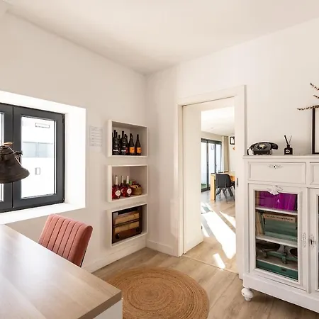 Heated Pool & Sauna Bliss - Luxury 4br *