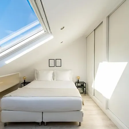 Heated Pool & Sauna Bliss - Luxury 4br Villa Lisboa