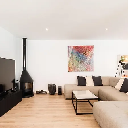 Heated Pool & Sauna Bliss - Luxury 4br Villa Lisboa