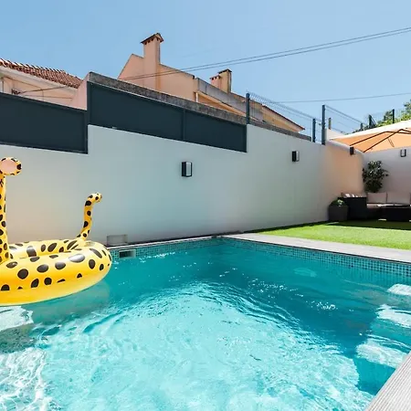 Heated Pool & Sauna Bliss - Luxury 4br Lisboa
