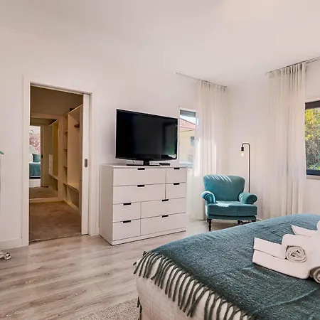 Villa Heated Pool & Sauna Bliss - Luxury 4br Lisboa