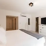 Villa Heated Pool & Sauna Bliss - Luxury 4br Lisbon