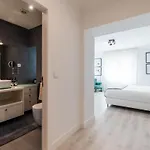 Heated Pool & Sauna Bliss - Luxury 4br Lisbon