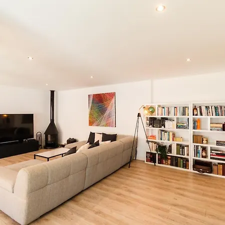 Villa Luxury Heated Pool & Sauna - No Parties Allowed *