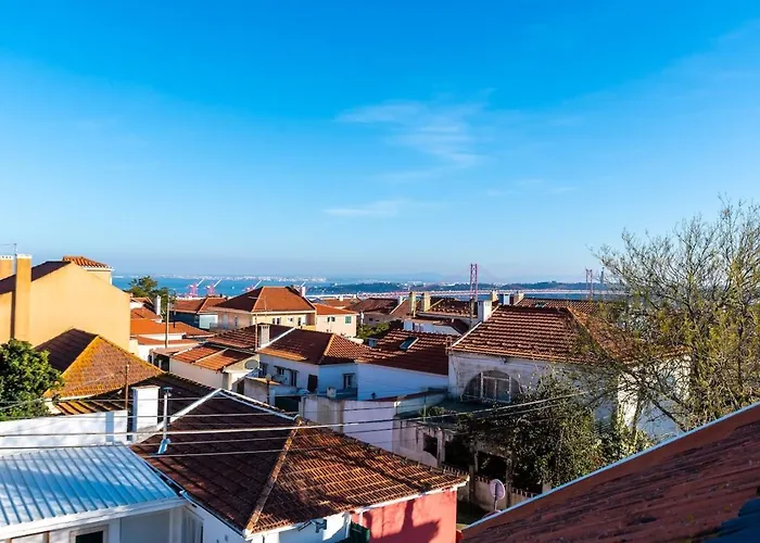 Heated Pool & Sauna Bliss - Luxury 4br * Lisboa
