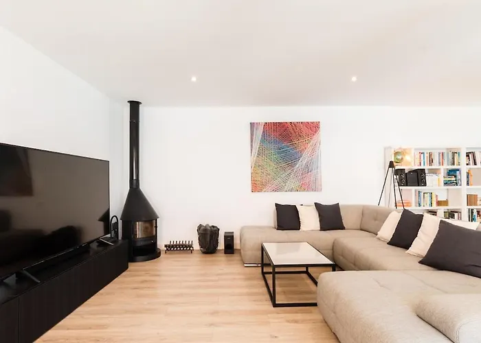 Heated Pool & Sauna Bliss - Luxury 4br Villa Lisboa