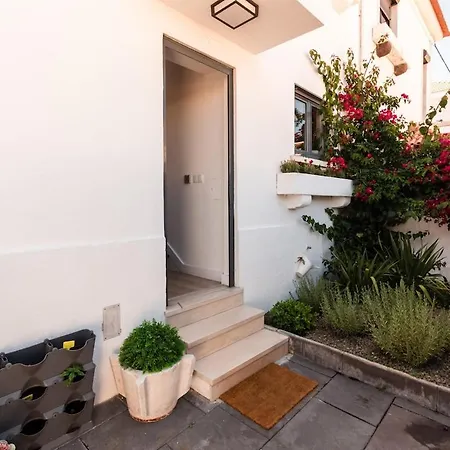 Heated Pool & Sauna Bliss - Luxury 4br Villa