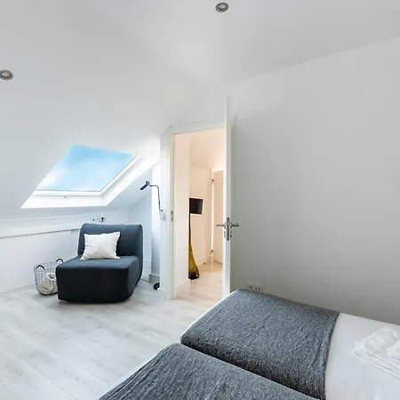 Heated Pool & Sauna Bliss - Luxury 4br * Lisbona