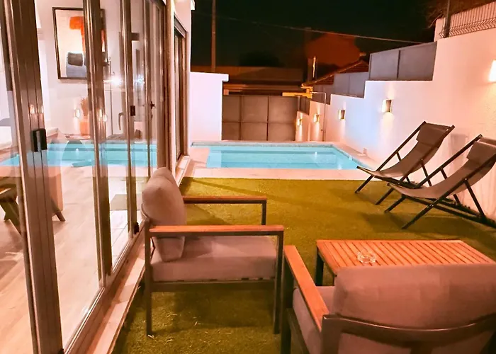 Villa Heated Pool & Sauna Bliss - Luxury 4br *