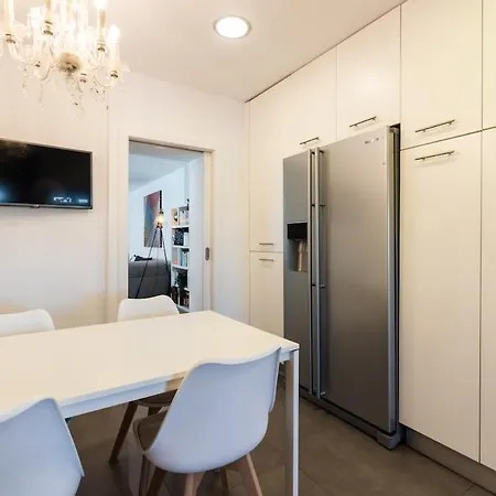 Luxury Heated Pool & Sauna - No Parties Allowed *