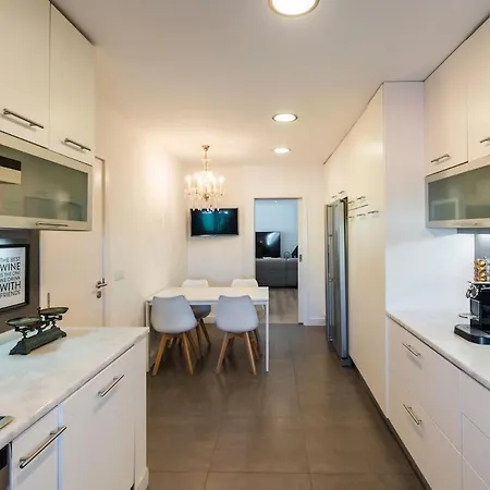 Luxury Heated Pool & Sauna - No Parties Allowed 빌라