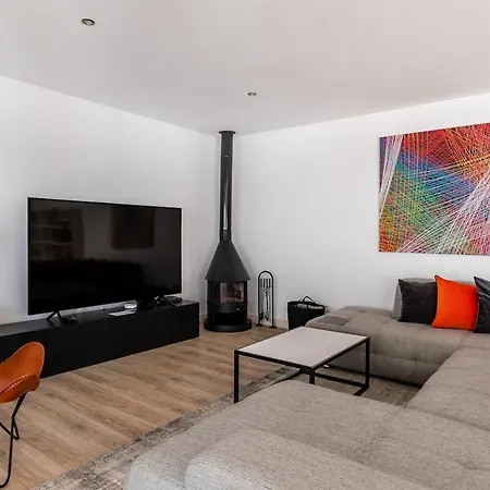 빌라 Luxury Heated Pool & Sauna - No Parties Allowed