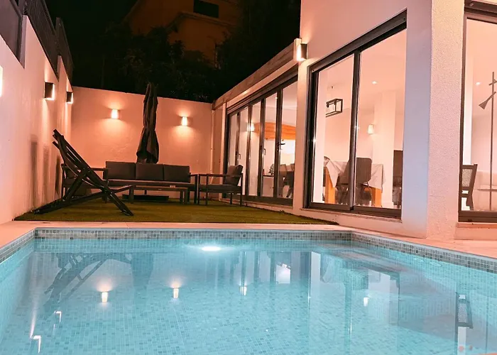 Villa Heated Pool & Sauna Bliss - Luxury 4br *